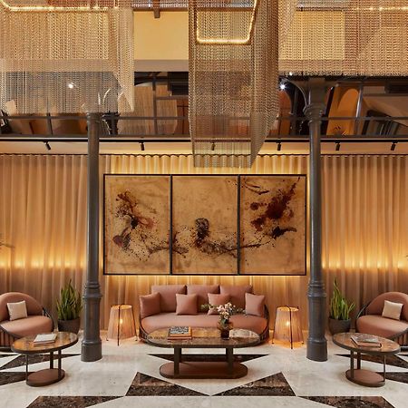 Nh Collection Madrid Palacio De Tepa Eksteriør bilde The lobby of the hotel