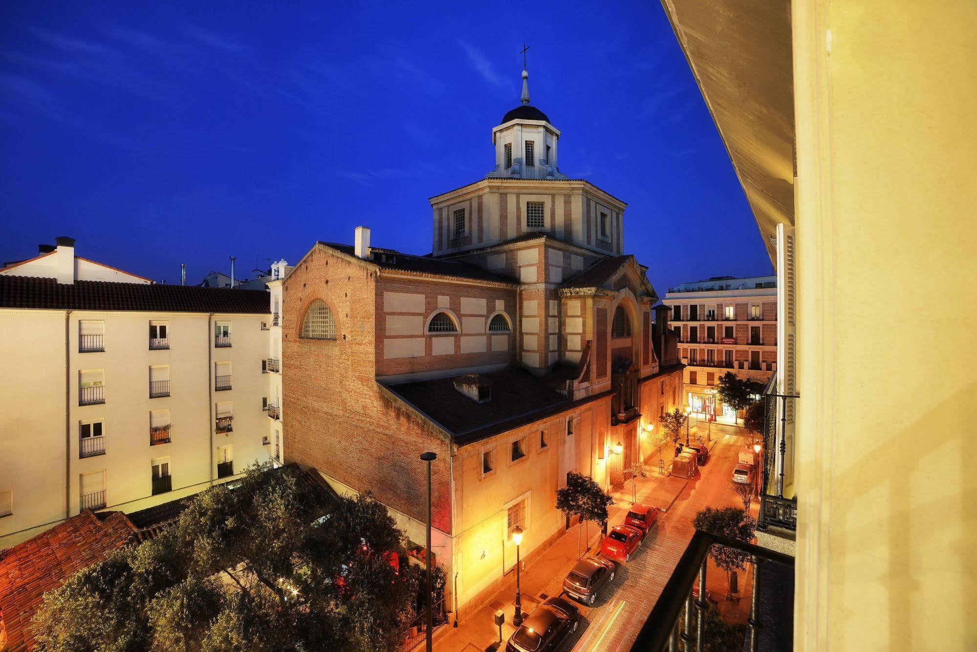 Nh Collection Madrid Palacio De Tepa Eksteriør bilde The church of San Lorenzo